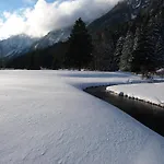 公寓 Alpenblick 洛伊塔施